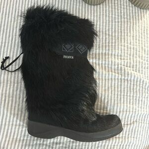 Technica fur boots size EU 38.5 / size US 7.5. Barely worn, great shape.